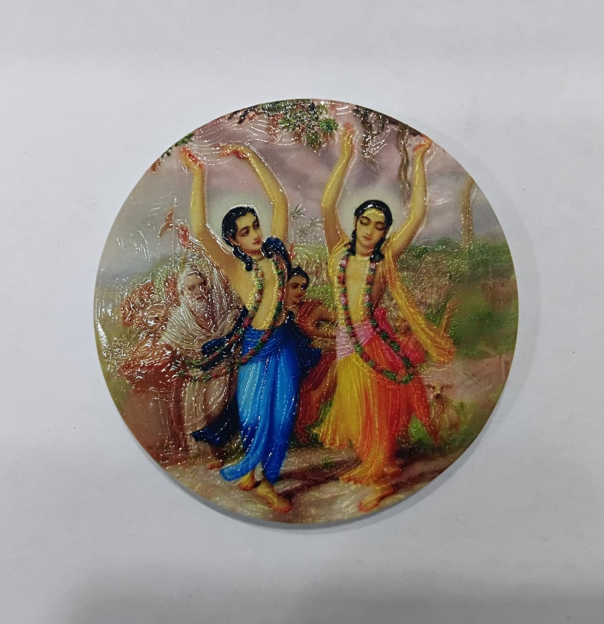 Polyresin Round Fridge Magnets - Image 3